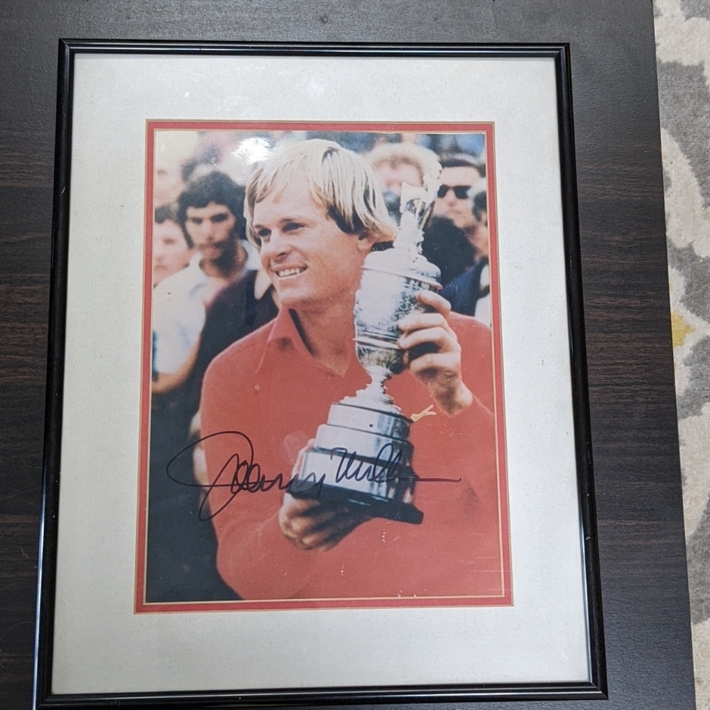 Johnny Miller autographed photo